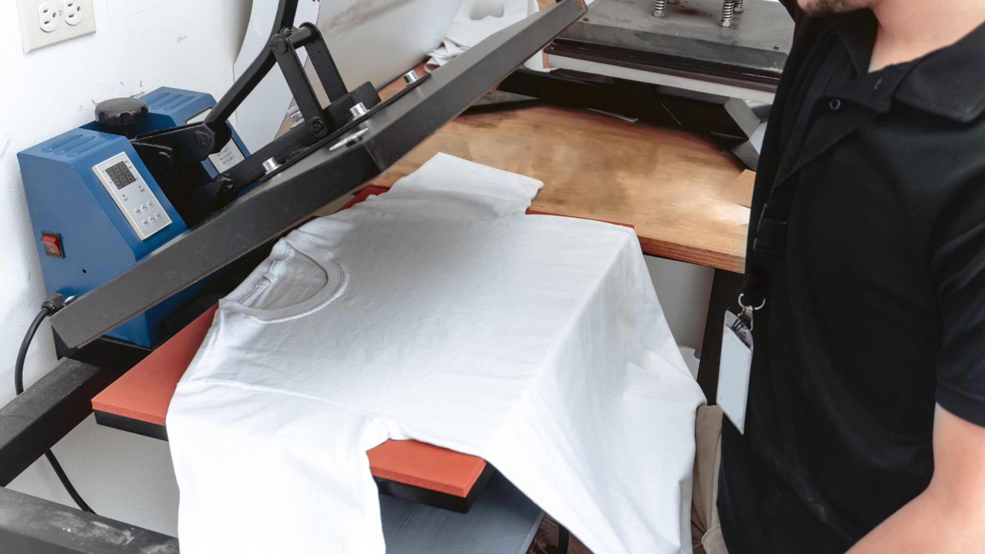 Top Manufacturing Guide: Craft Your Perfect Women's Top