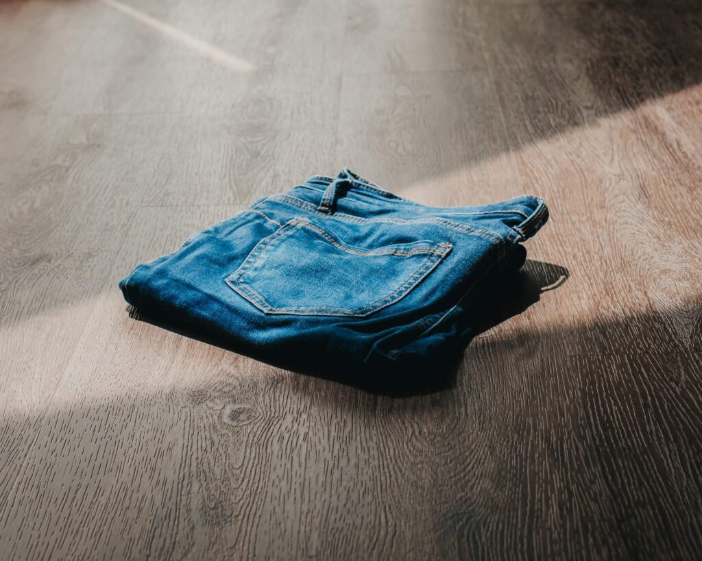Ludyway | 16 Different Types Of Jeans - You Must Need In Your Closet