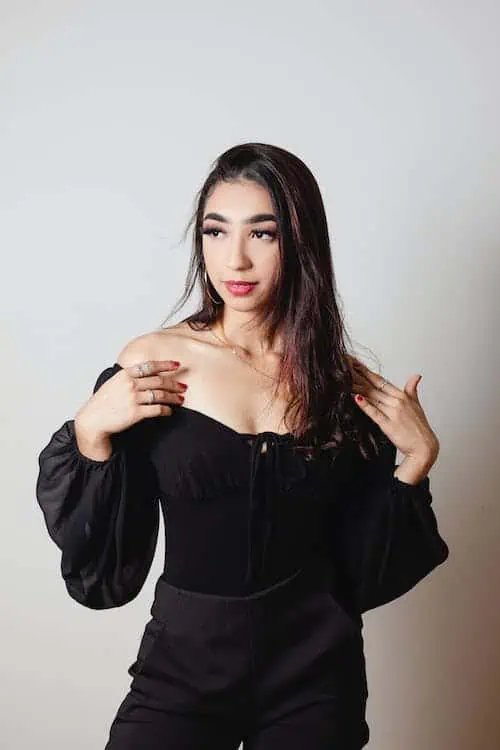 28 Types Of T-Shirt For Women To Add In Your Next Collection