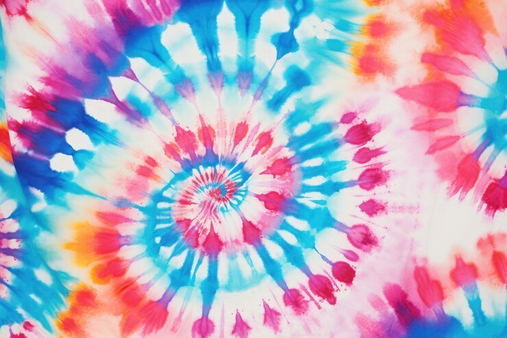 11 Tie-Dye Color Combinations To Stand Out In Your Style