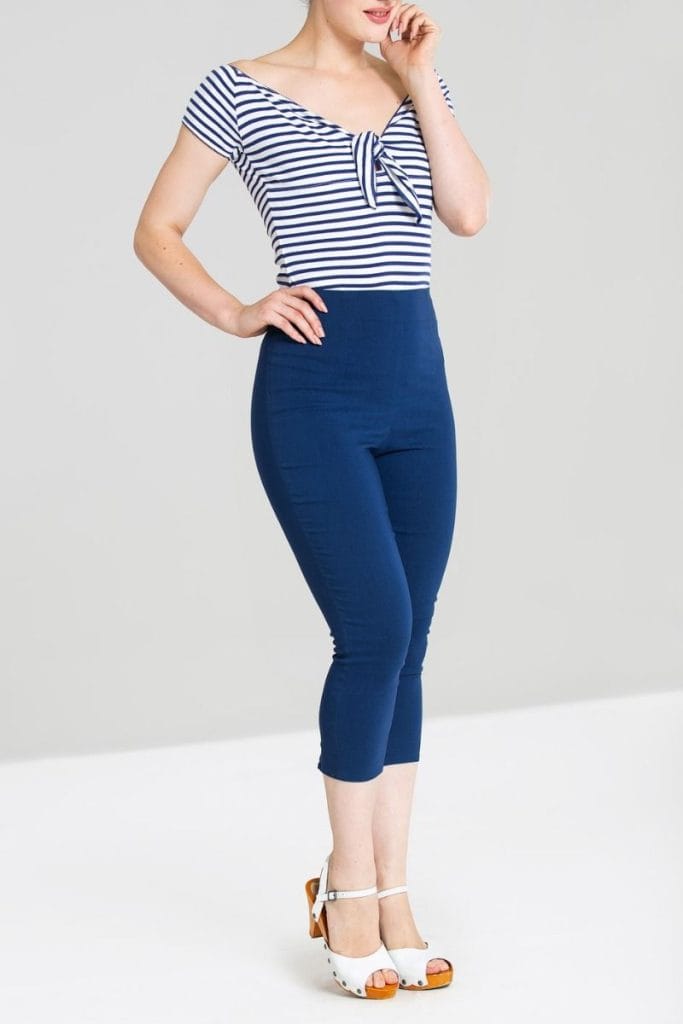 Top 8 Comfy And Chick Types Of Pants For Women: Must Have