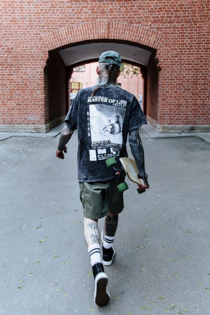 16 Types Of T-Shirt Decorations Men Are On The Hunt For