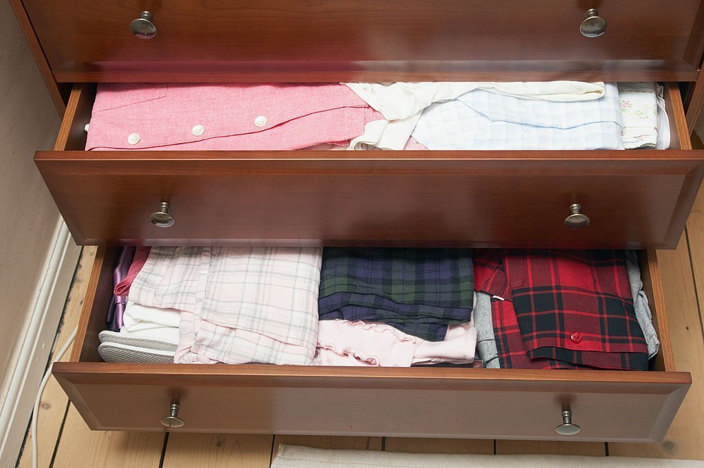 How To Keep Clothes Smelling Fresh In Drawers: 10 Ways!