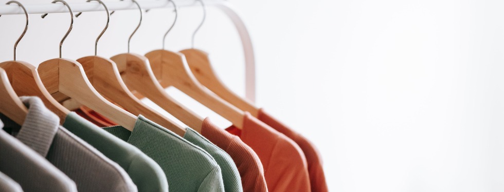 The Most Popular T-Shirt Colors & Why They Matter