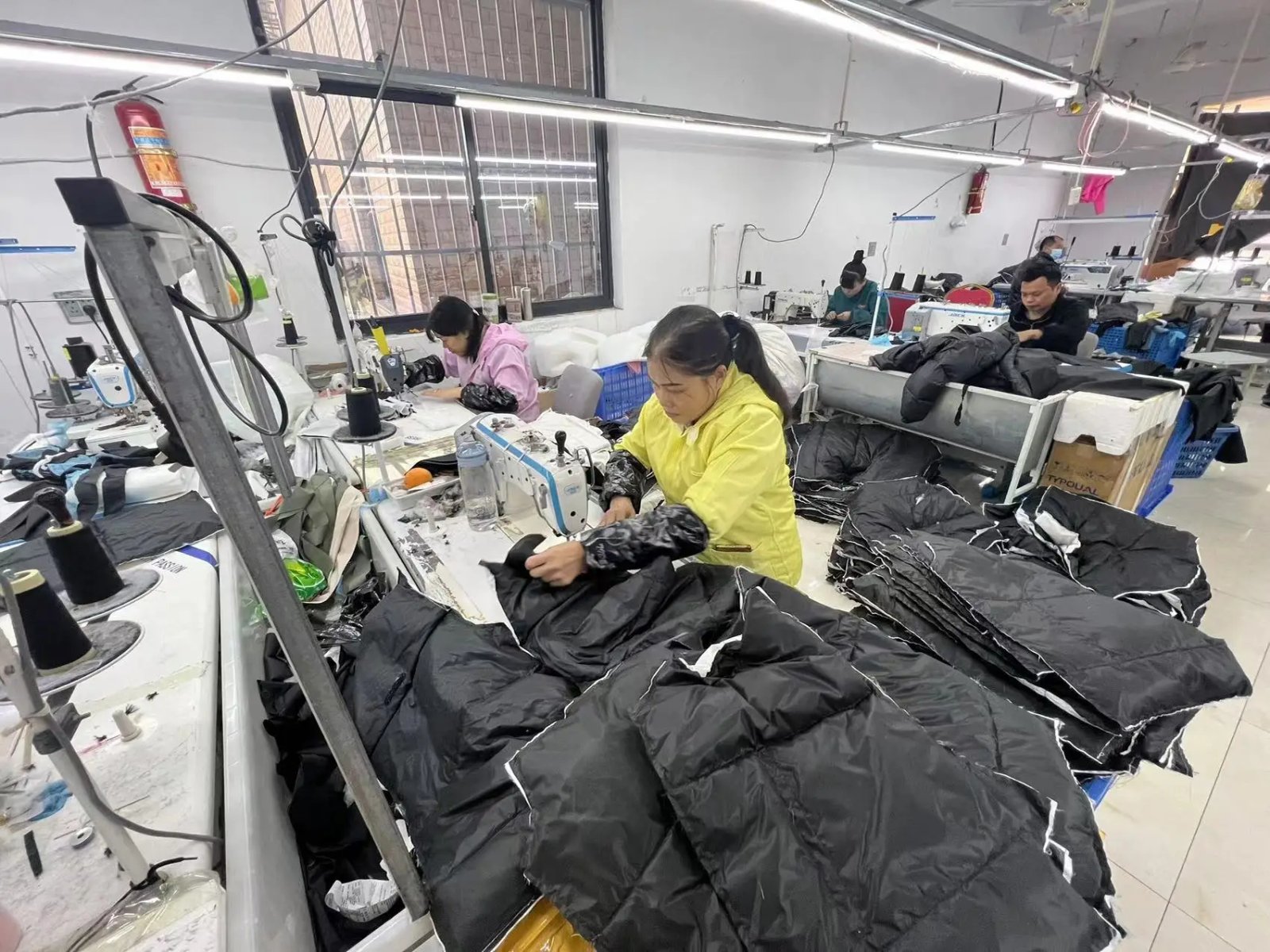Puffer Jacket Manufacturing: The Best Guide Revealed