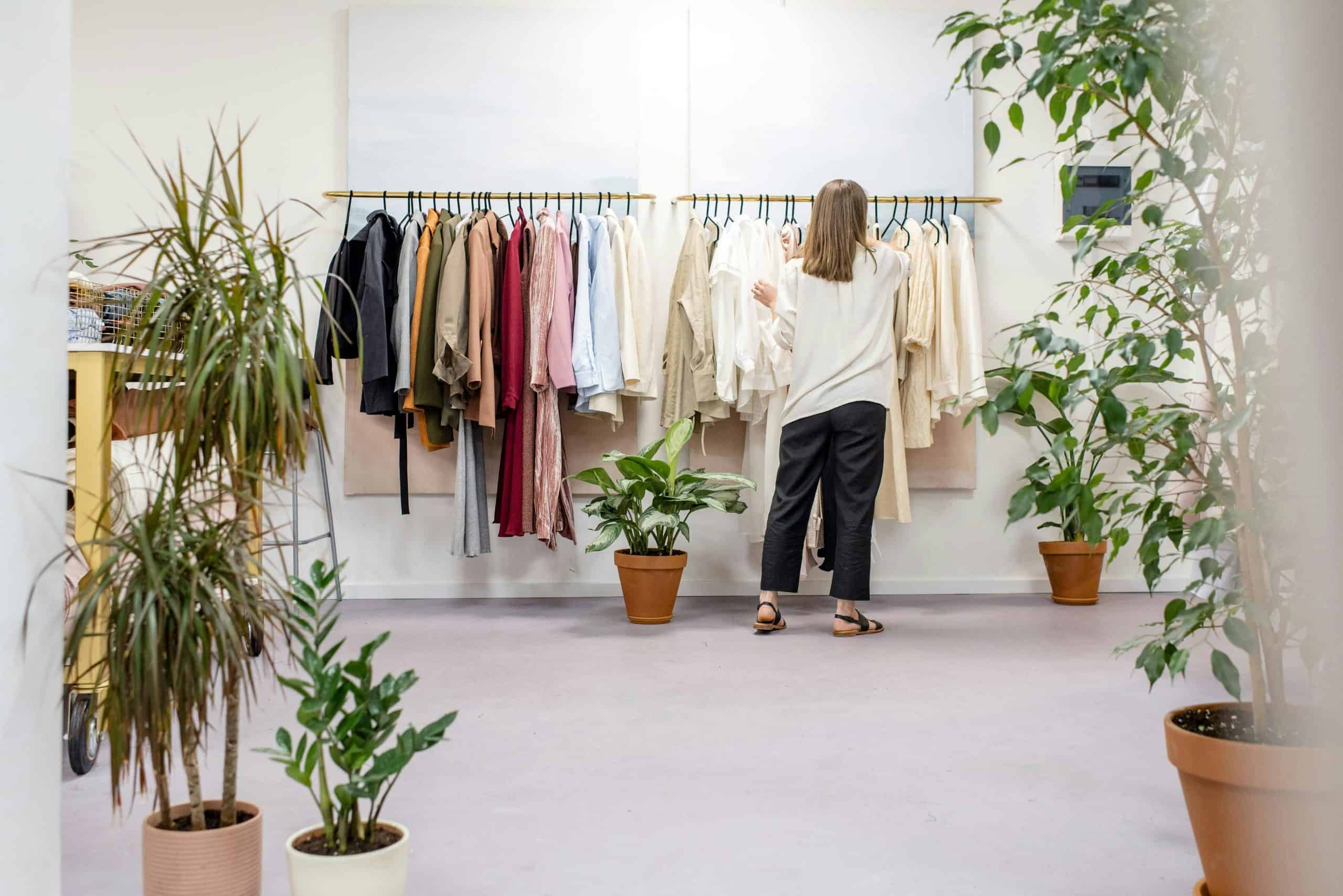 The Best Women's Dress Manufacturing Guide: Empower Your Style