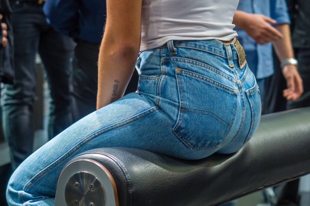 Ludyway | 16 Different Types Of Jeans - You Must Need In Your Closet