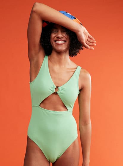 Your Best Guide To Swimwear Manufacturing: Bikinis & One-Pieces