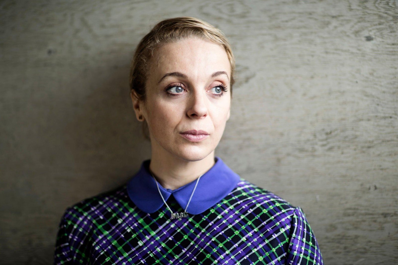 Close-up of a Peter Pan Collar on a women's blouse