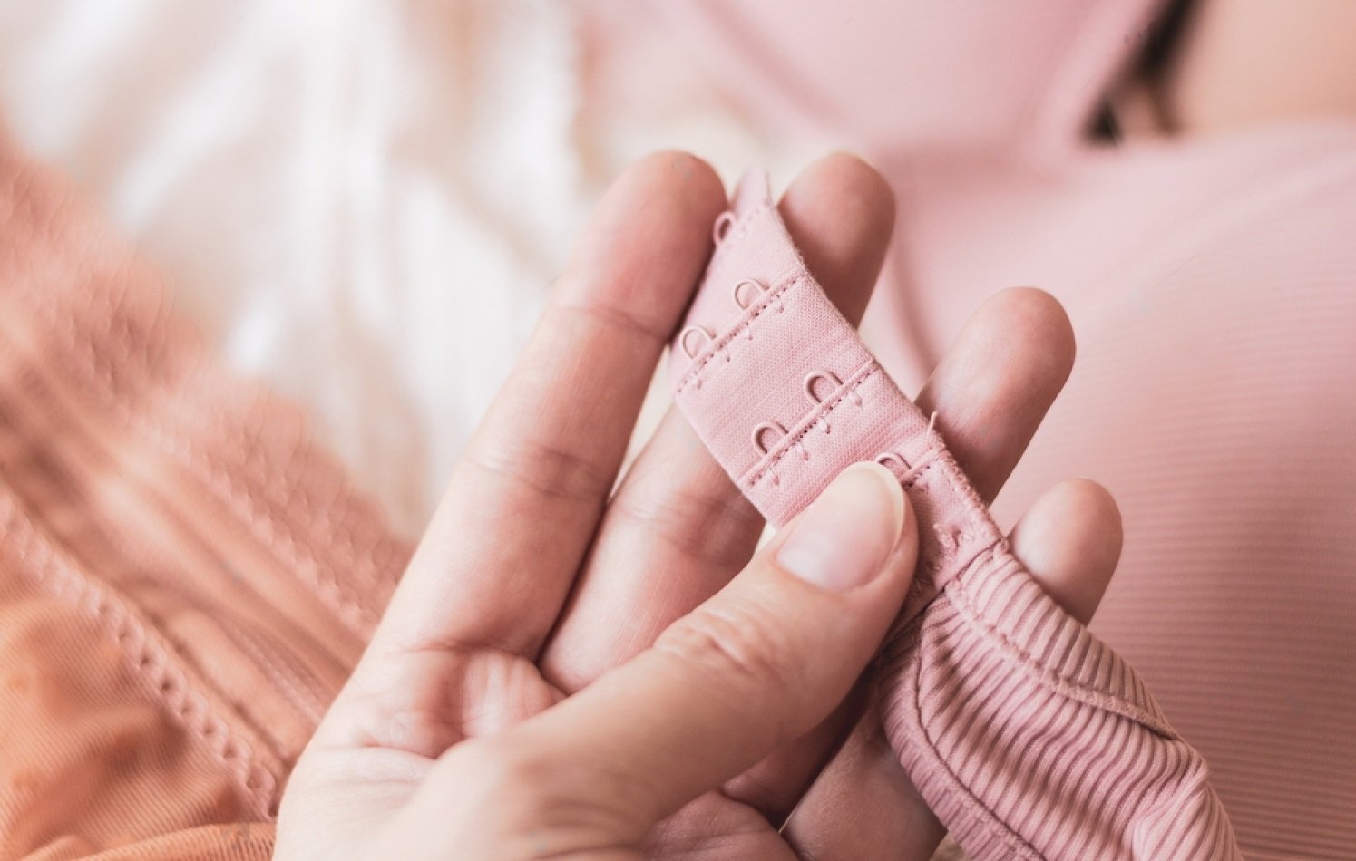 Finding The Best Cost Of Custom Bras: Investment In Comfort