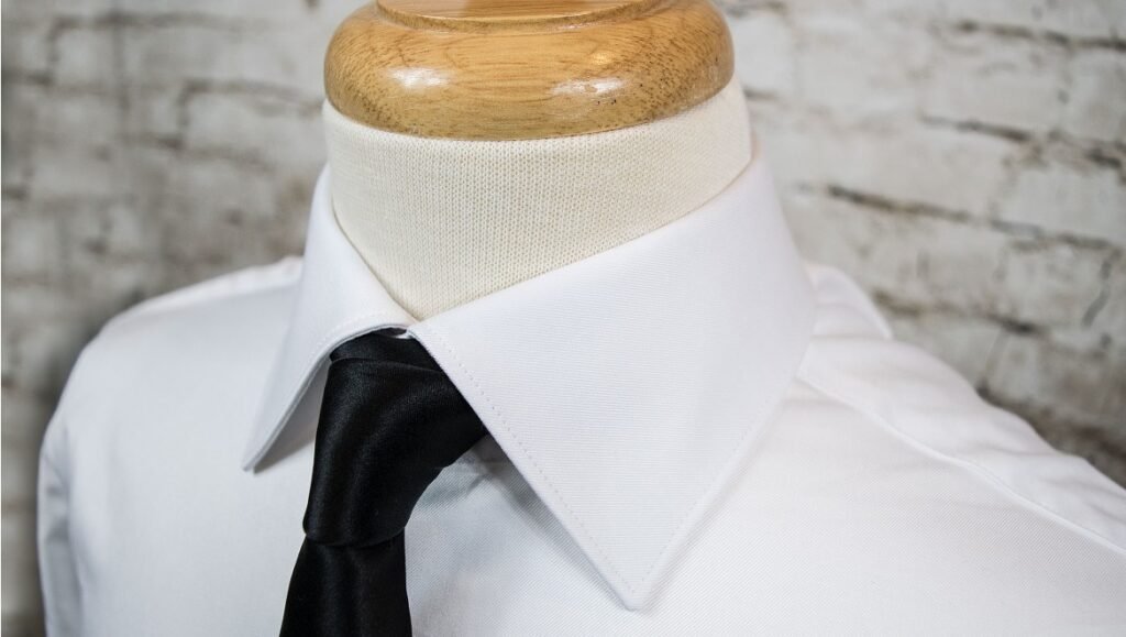 Close-up of a Spread Collar on a men's shirt