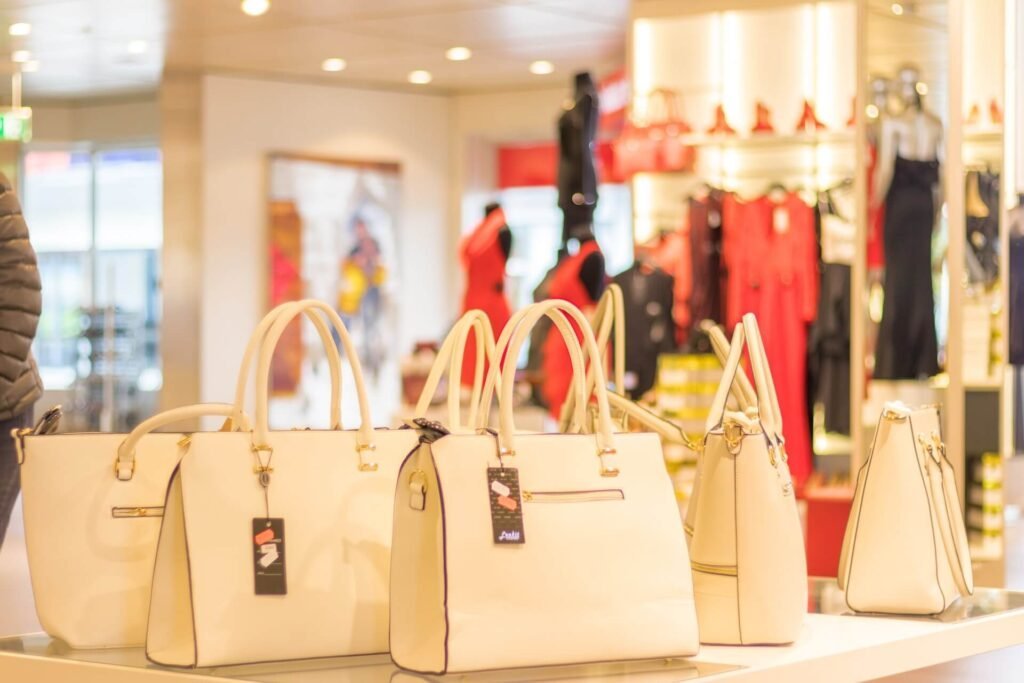A Few Tips You Should Take For Starting A Handbag Business