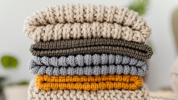 Knit vs woven fabric technical comparison