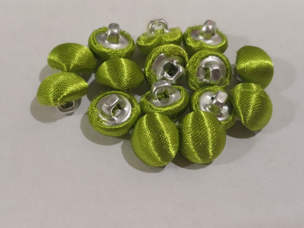 Flat-backed Fabric Buttons