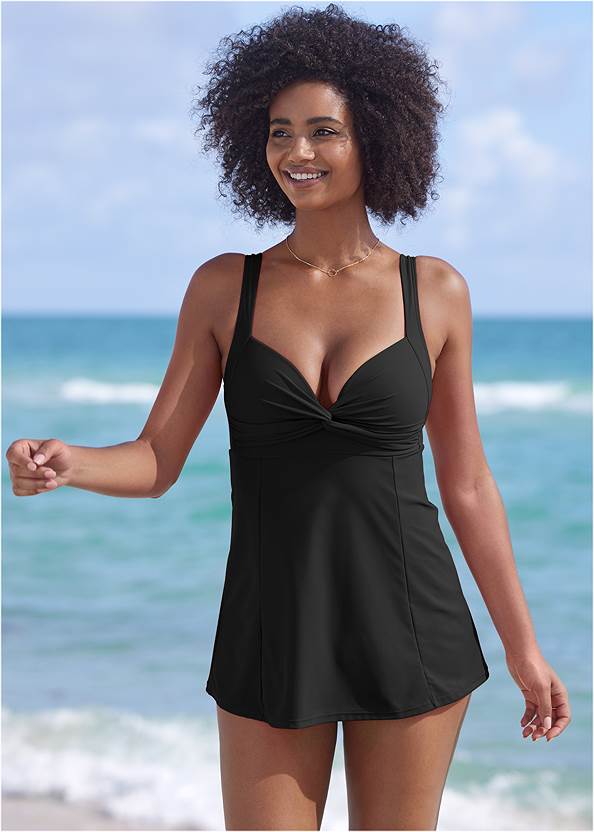 Your Best Guide To Swimwear Manufacturing: Bikinis & One-Pieces